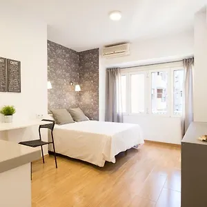 https://lucia-city-beach-malagueta-2.es-andalucia.com