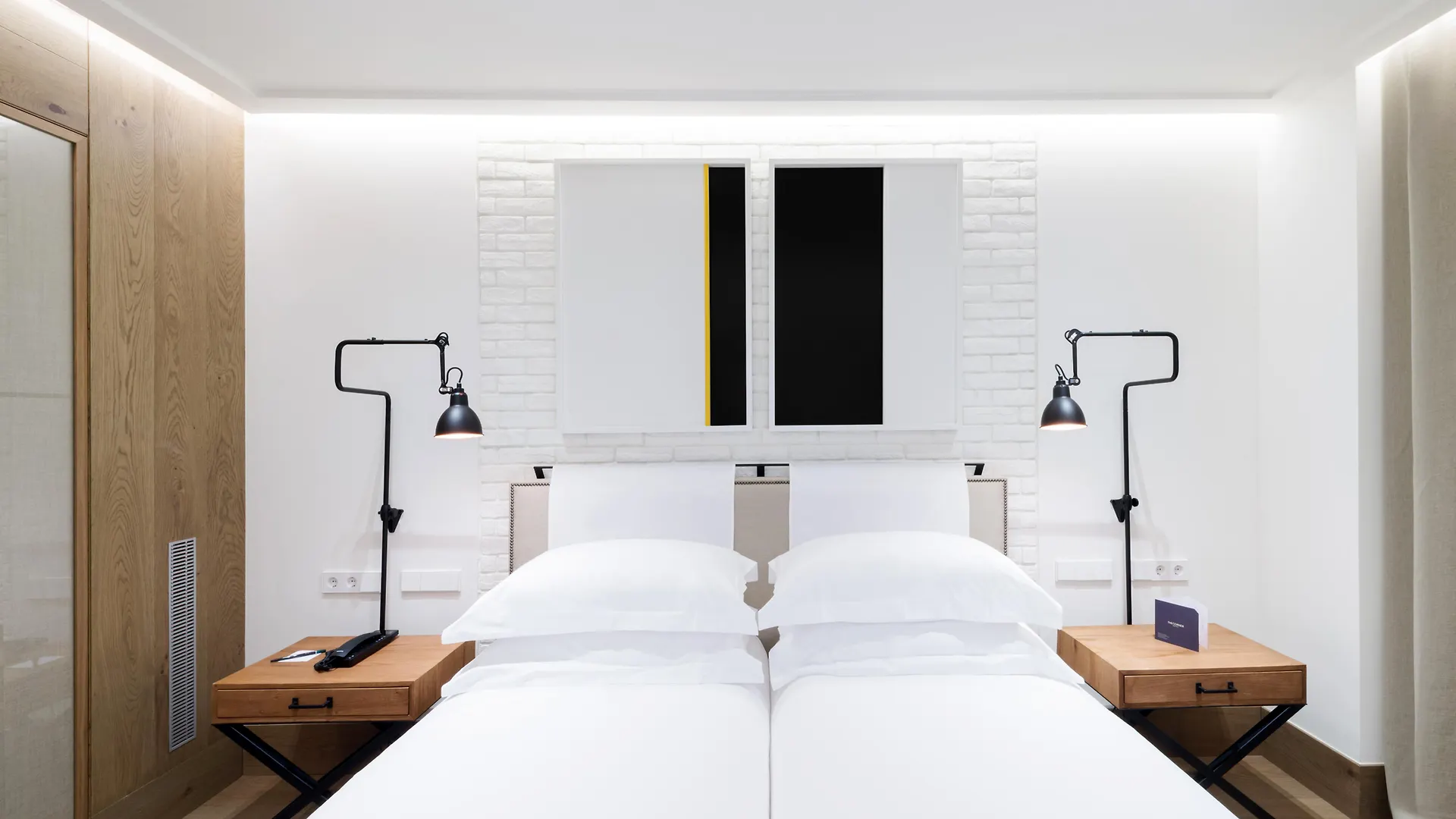 The Corner Hotel Барселона 4*,  Испания